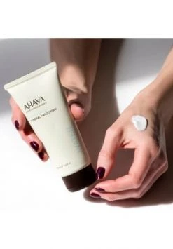 AHAVA DEADSEA WATER 100.0 ML 16 AHAVA DEADSEA WATER 100.0 ML -Günstiges Pflegesets Geschäft unnamed file 484