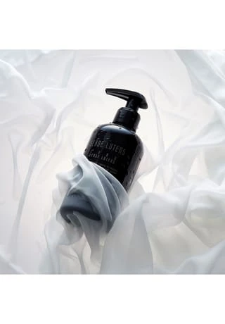 L'Eau Serge Lutens Hand And Body Cleansing Gel 240ml 2 L'Eau Serge Lutens Hand And Body Cleansing Gel 240ml – Bild 2