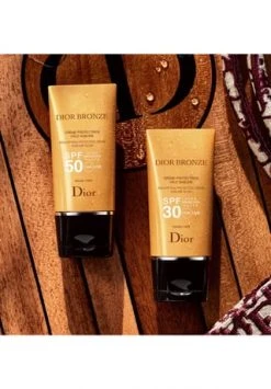 DIOR SONNENSCHUTZCREME GESICHT LSF30 50ml 8 DIOR SONNENSCHUTZCREME GESICHT LSF30 50ml -Günstiges Pflegesets Geschäft unnamed file 676