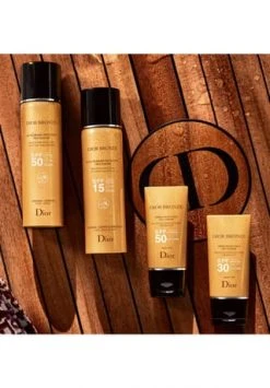 DIOR SONNENSCHUTZCREME GESICHT LSF30 50ml 9 DIOR SONNENSCHUTZCREME GESICHT LSF30 50ml -Günstiges Pflegesets Geschäft unnamed file 677